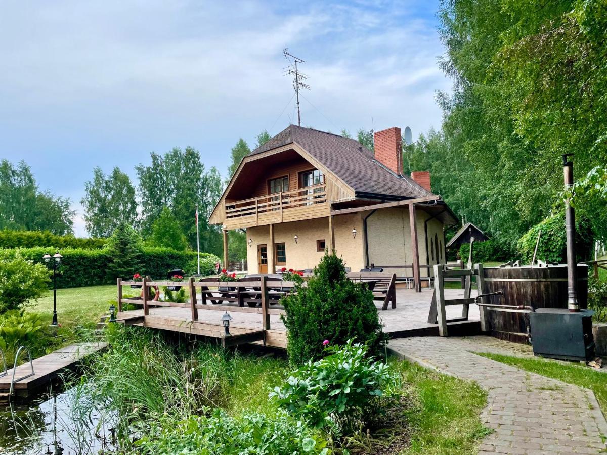 Piejuras Nams Ķesterciems Exterior foto